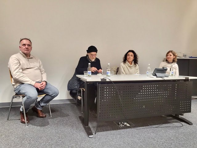 Kunst kann und darf nicht wegschauen – Die Symphonie ‚Dark Waters‘ fördert und fördert Solidarität in Europa